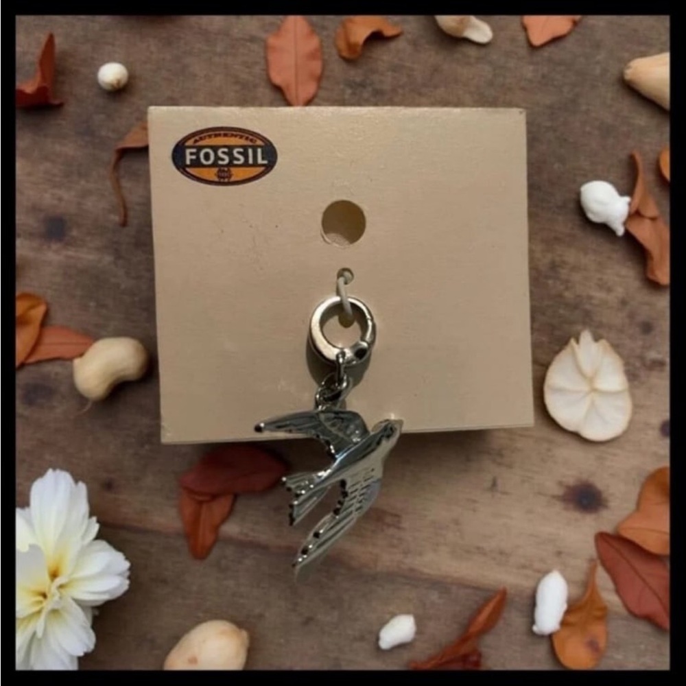 Fossil Sparrow Bird Charm Bracelet Necklace Pendant  Collectible